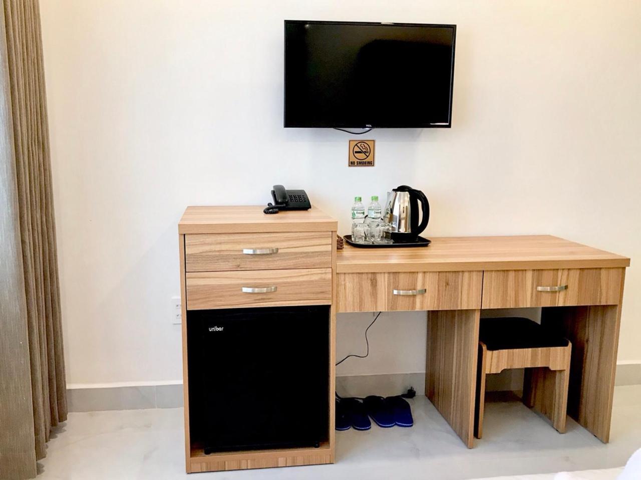 Louis Hotel - Bui Vien Walking Street Хошимин Екстериор снимка