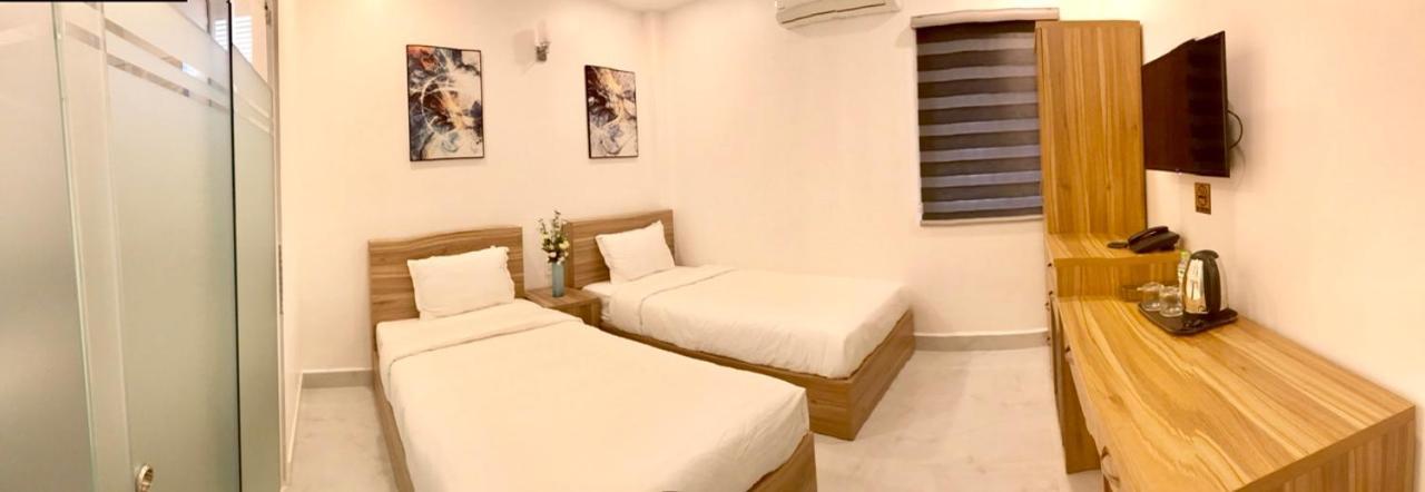 Louis Hotel - Bui Vien Walking Street Хошимин Екстериор снимка