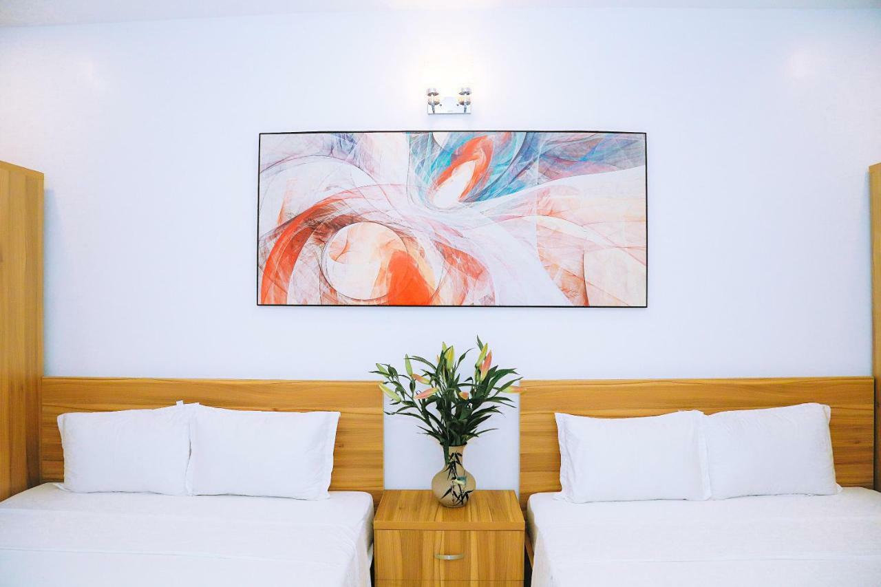 Louis Hotel - Bui Vien Walking Street Хошимин Екстериор снимка
