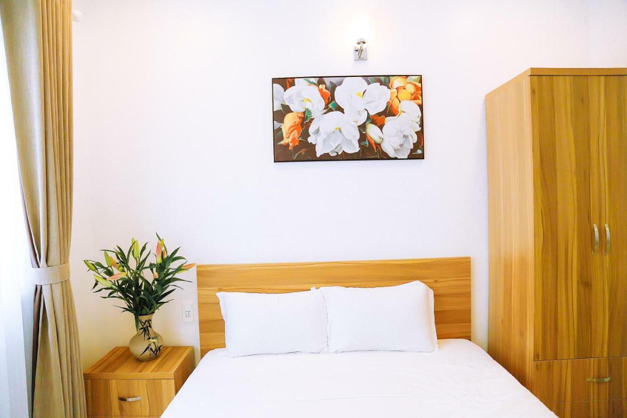 Louis Hotel - Bui Vien Walking Street Хошимин Екстериор снимка
