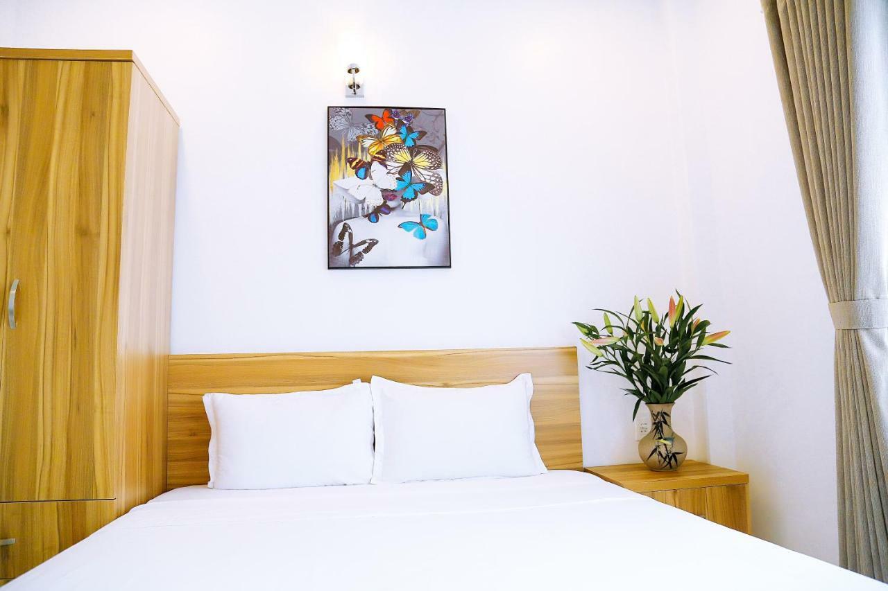 Louis Hotel - Bui Vien Walking Street Хошимин Екстериор снимка